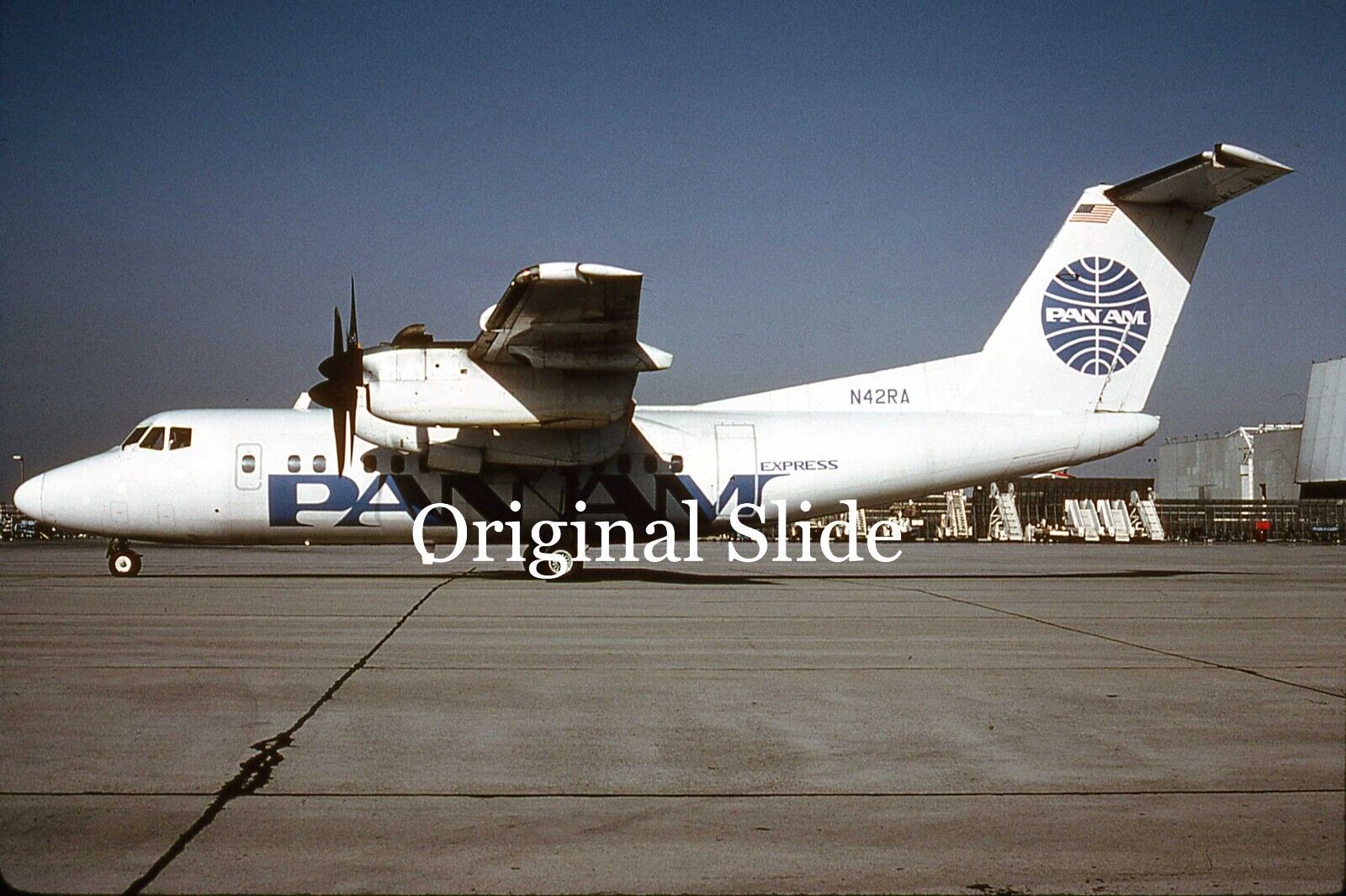Aircraft Slide - Pan Am Express Dash-7 N42RA - 1990     (B162)